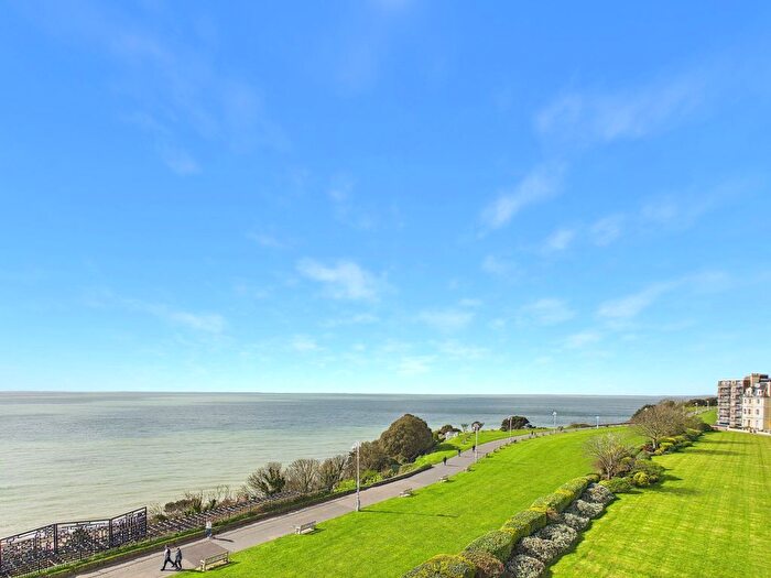 2 Bedroom Flat For Sale In Clifton Crescent, Folkestone, Kent, CT20