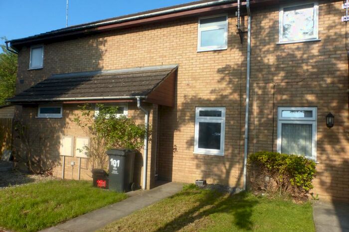 2 Bedroom Terraced House To Rent In Argyle Street, Swindon, SN2