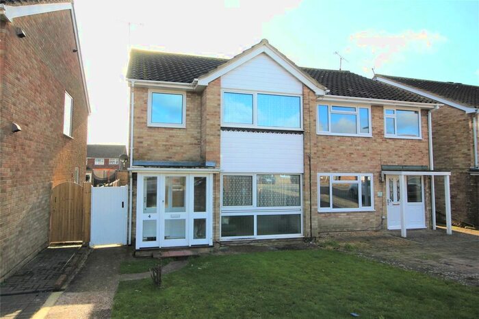 3 Bedroom Semi-Detached House To Rent In The Lawns, Sompting, Lancing, West Sussex, BN15