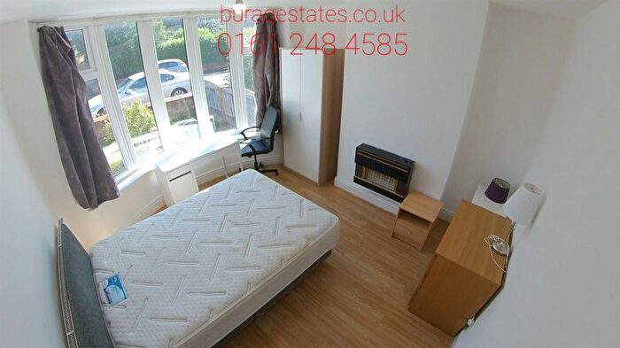 4 Bedroom Semi-detached House To Rent In Mornington Crescent, Manchester, M14