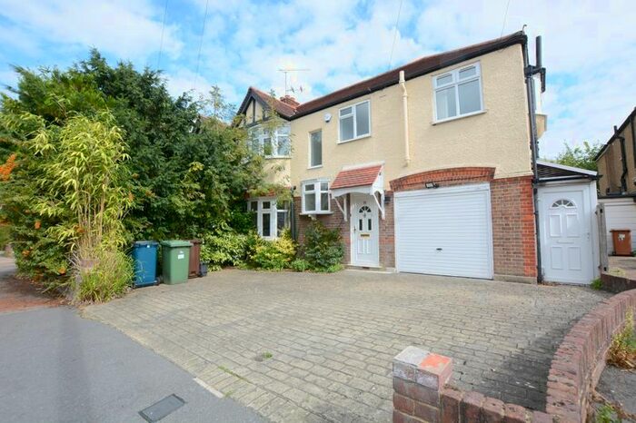 4 Bedroom Semi-Detached House To Rent In Bell Close, Pinner, HA5