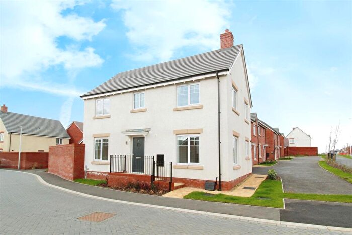 3 Bedroom Detached House To Rent In Buttercup Close, Warwick, CV34