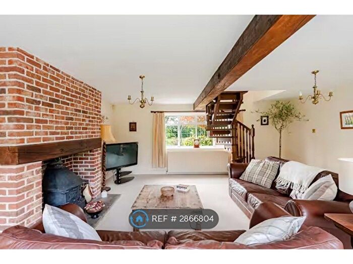 1 Bedroom Semi Detached House To Rent In Church Road, Colchester, CO4