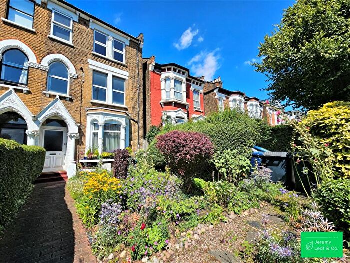 2 Bedroom Flat To Rent In Fortis Green, East Finchley, N2
