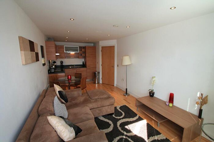 1 Bedroom Flat To Rent In Cartier House, The Boulevard, Leeds, West Yorkshire, LS10