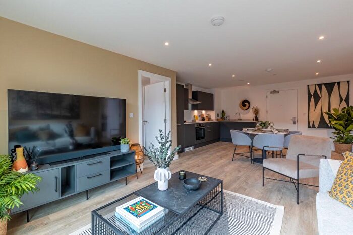 2 Bedroom Flat To Rent In Flat, Hairpin House, Bradford Street, Birmingham, B12