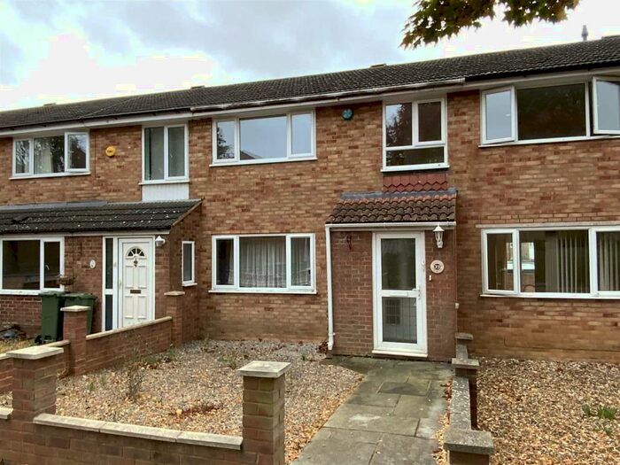 3 Bedroom Terraced House To Rent In Roxburgh Way, Bletchley, Milton Keynes, MK3