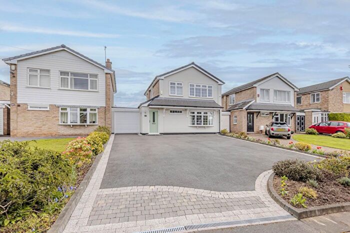 3 Bedroom Detached House For Sale In Werburgh Drive, Trentham, Stoke On Trent, ST4