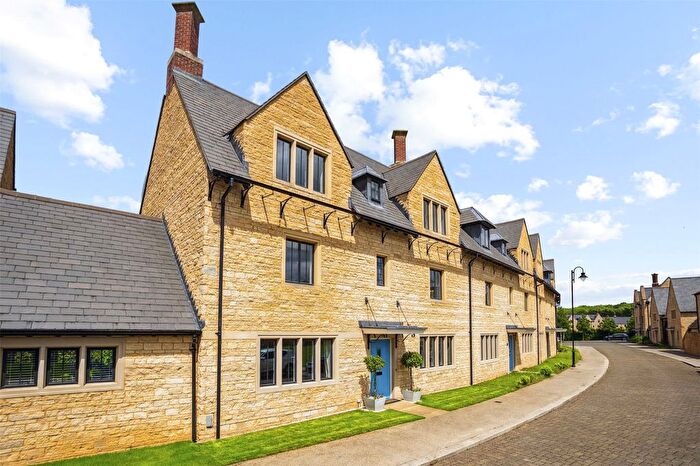 5 Bedroom Detached House For Sale In Dairy Crescent, Bletchingdon, Kidlington, Oxfordshire, OX5