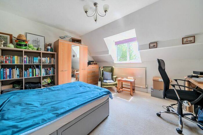 4 Bedroom Detached House For Sale In Mill Lane, Exton, EX3