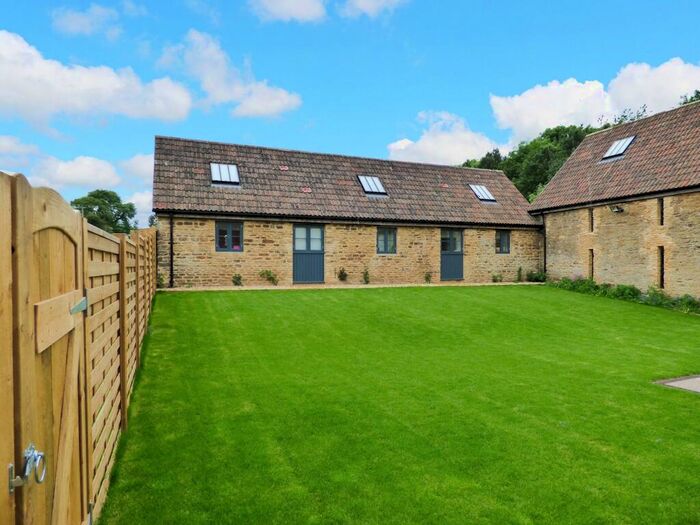 4 Bedroom Detached House To Rent In Astrop Road, Kings Sutton, Oxfordshire, OX17