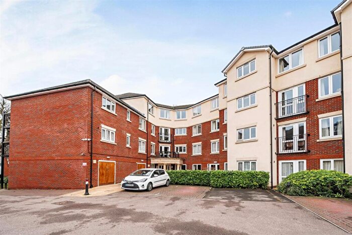 2 Bedroom Retirement Property To Rent In Atkins Lodge, Orpington, BR6