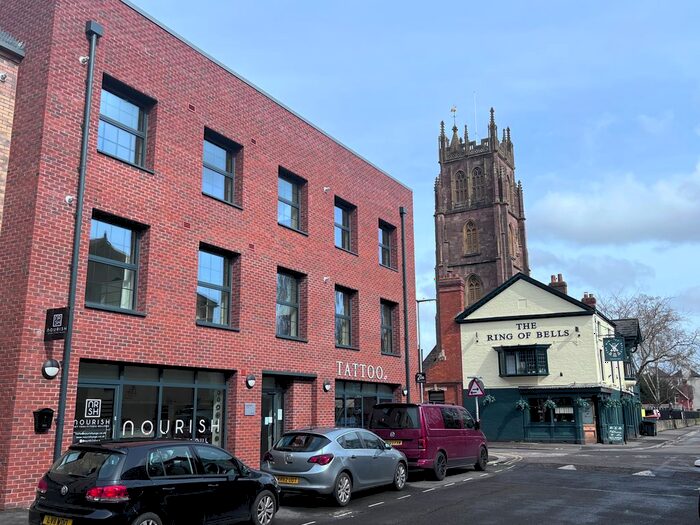 2 Bedroom Flat To Rent In Coal Orchard, Taunton, TA1