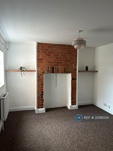 2 Bedroom Flat To Rent In Norfolk Road, Reading, RG30