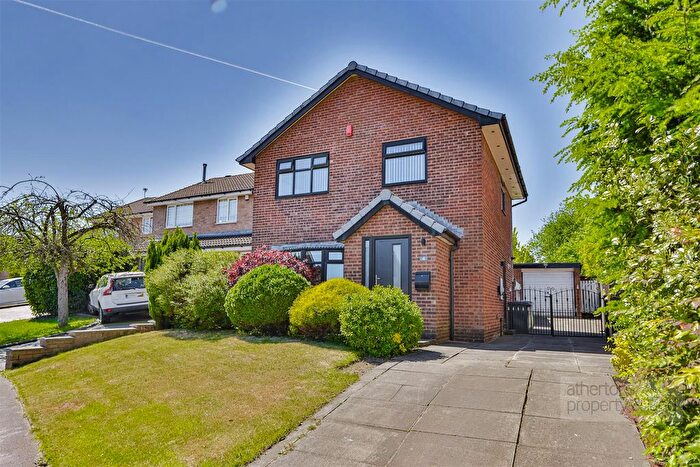 3 Bedroom Detached House For Sale In Sycamore Close, Rishton, Blackburn, BB1