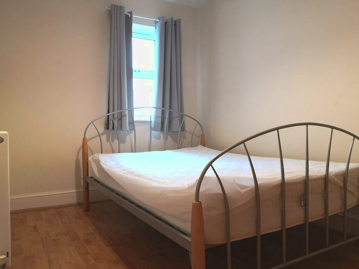 2 Bedroom Apartment To Rent In Hampshire Terrace, Southsea, PO1