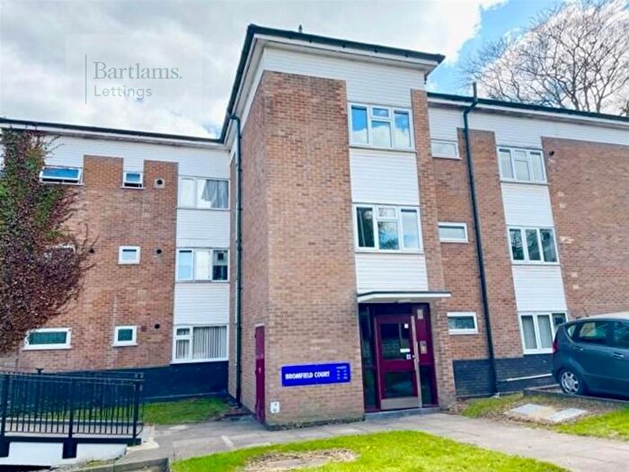 2 Bedroom Flat To Rent In Tettenhall Wood, Mount Road, WV6