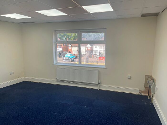 2 Bedroom Flat To Rent In Stechford Lane, Birmingham, B8