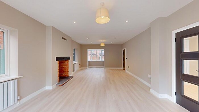 4 Bedroom Detached House To Rent In Shrubbery Road, Telford, TF1