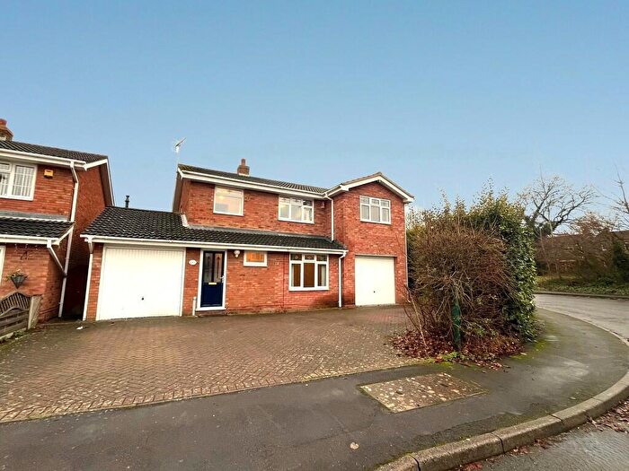 4 Bedroom Detached House For Sale In Chatsworth Drive, Whitestone, Nuneaton, CV11