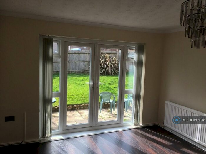 2 Bedroom Maisonette To Rent In Bryn Owain, Caerphilly, CF83