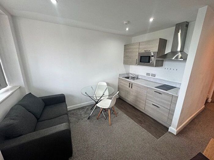 Studio To Rent In Bracken House, - Charles Street, Manchester, Lancashire, M1