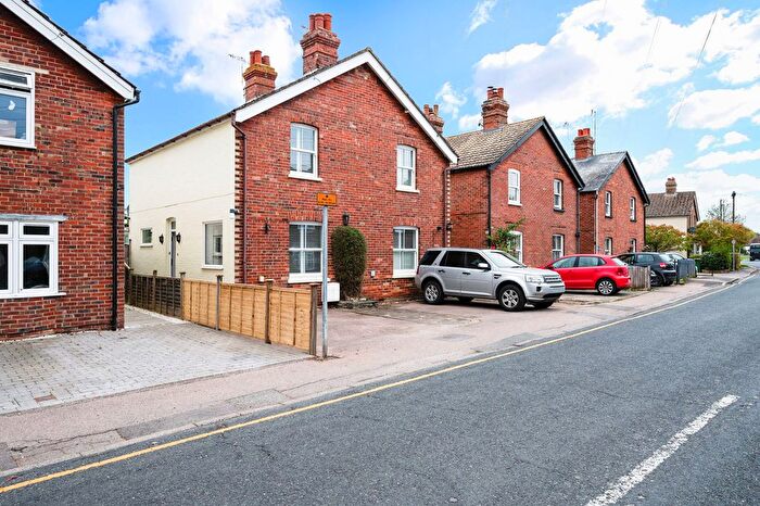 2 Bedroom Semi-detached House For Sale In Station Road, Lingfield, Surrey, RH7
