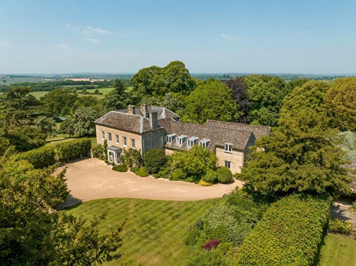 9 Bedroom Detached House For Sale In Aynho, Banbury, OX17