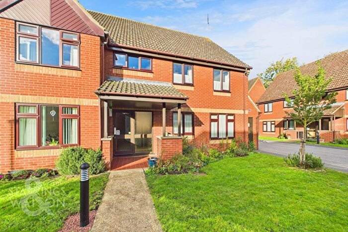 2 Bedroom Property For Sale In Parkside Court, Diss, IP22