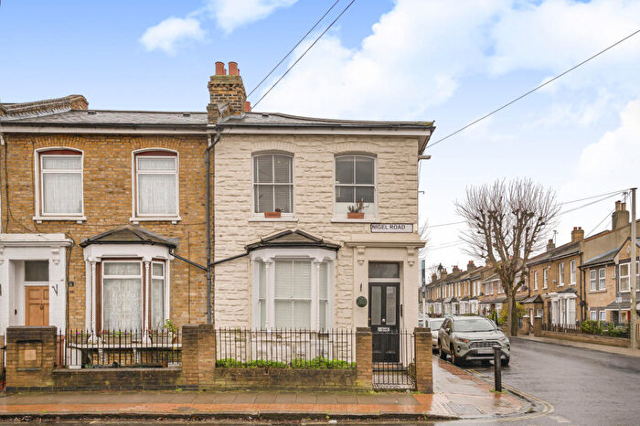 1 Bedroom Flat For Sale In Nigel Road, London, SE15