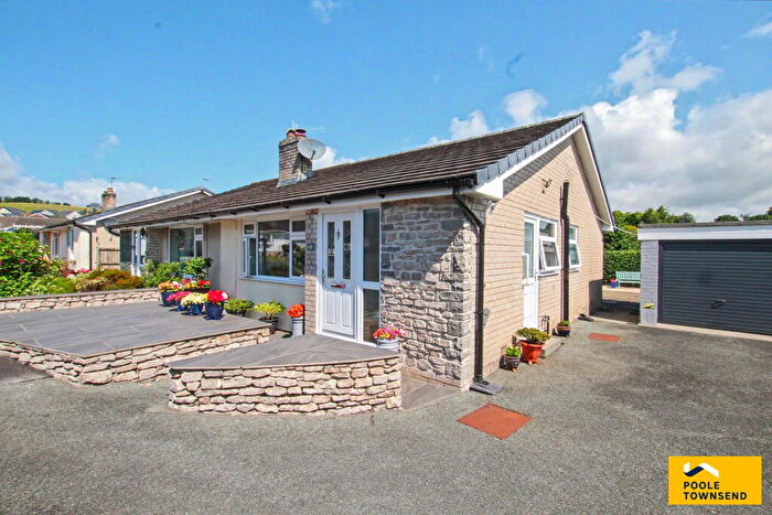 2 Bedroom Semi-Detached Bungalow For Sale In Bellingham Road, Kendal, LA9