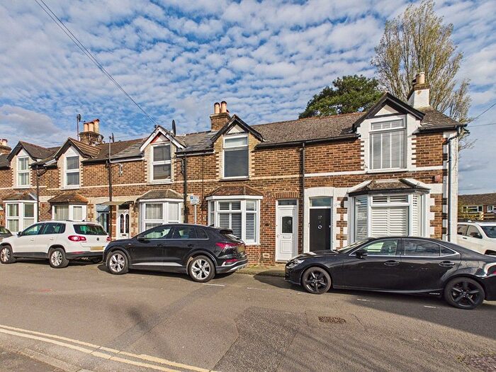 3 Bedroom Terraced House For Sale In Gorings Mead, Horsham, RH13