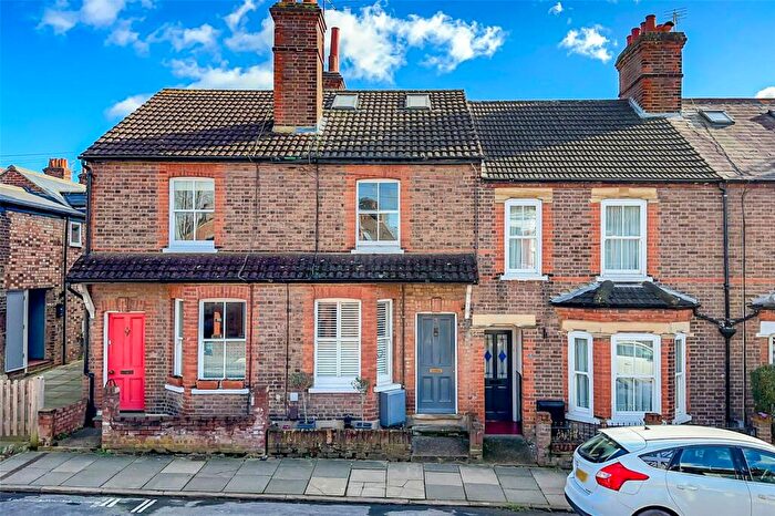 3 Bedroom Terraced House For Sale In Etna Road, St. Albans, Hertfordshire, AL3