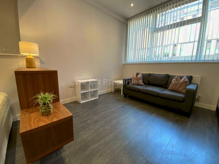 Apartment To Rent In Orleans House, Edmund Street, L3