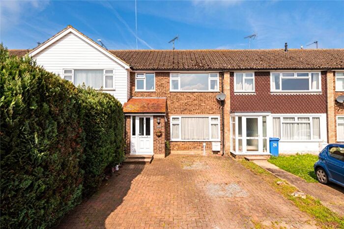 3 Bedroom Terraced House For Sale In Burntwick Drive, Lower Halstow, Sittingbourne, Kent, ME9
