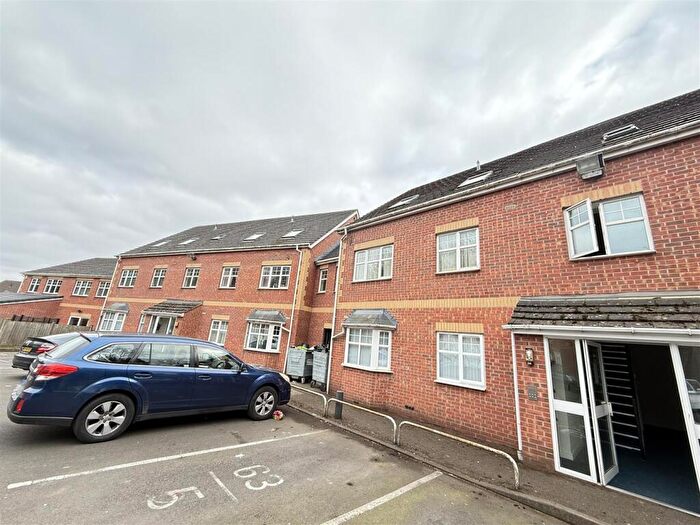 2 Bedroom Flat To Rent In Grace Court, Tipton, DY4