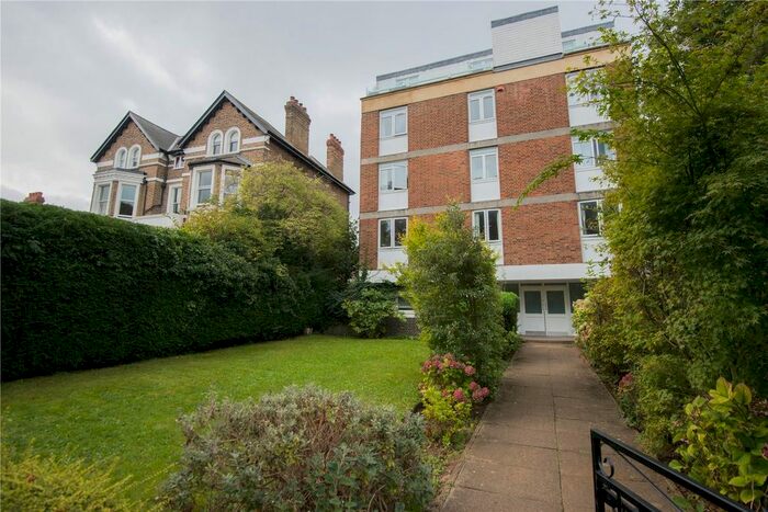 2 Bedroom Flat To Rent In Bolton Lodge, Bolton Road, Chiswick, London, W4