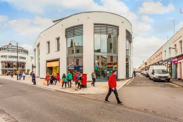 2 Bedroom Apartment To Rent In Bennington Street Cheltenham, GL50