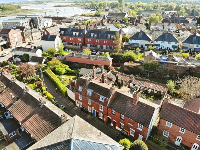 3 Bedroom Semi-Detached House For Sale In Brook Street, Woodbridge, Suffolk, IP12