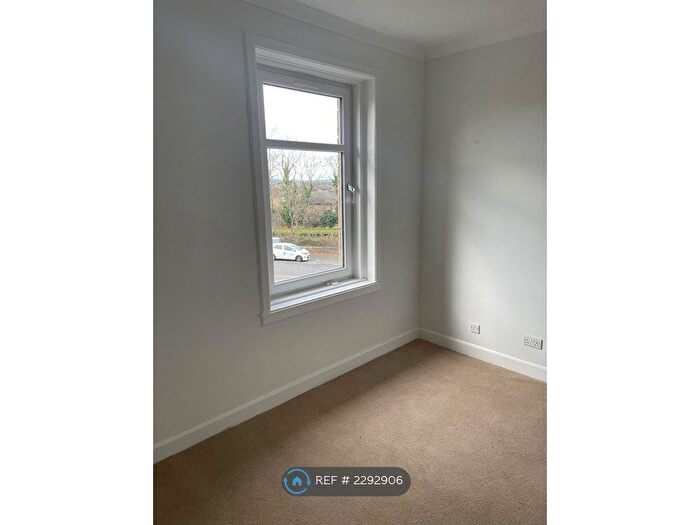 4 Bedroom Flat To Rent In Meggetland Terrace, Edinburgh, EH14
