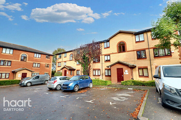 1 Bedroom Flat For Sale In Churchill Close, Dartford, DA1