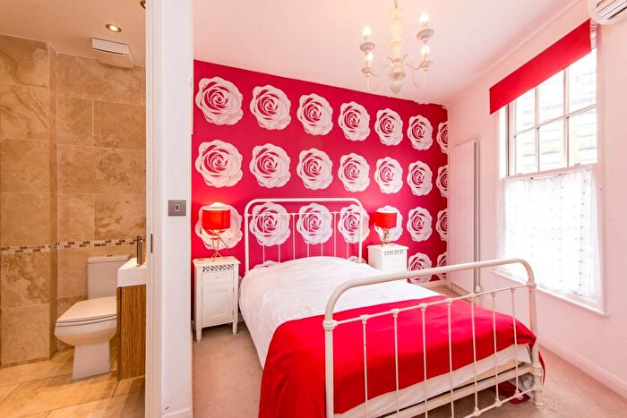 2 Bedroom Flat To Rent In Doyce Street, Borough, London, SE1