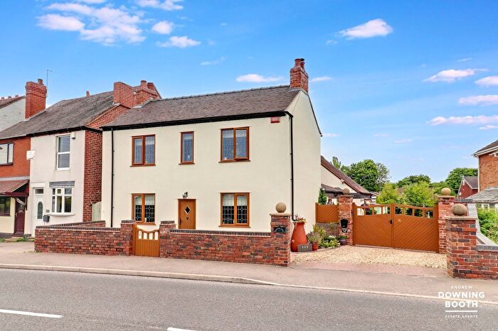 3 Bedroom Detached House For Sale In Hednesford Road, Norton Canes, Cannock, WS11