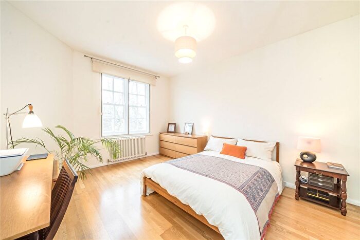 2 Bedroom Flat For Sale In Clifton Court, Northwick Terrace, London, NW8