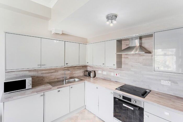 3 Bedroom Flat To Rent In Livingstone Place, Marchmont, Edinburgh, EH9