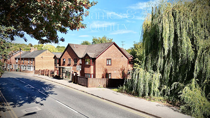2 Bedroom Flat For Sale In Brookside, Station Road, Loudwater, High Wycombe Share Of Freehold - Chain Free, HP10