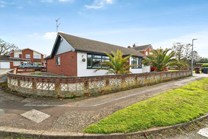 4 Bedroom Bungalow For Sale In Paddock Close, Great Yarmouth, NR31