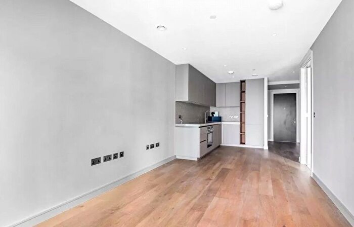 1 Bedroom Flat To Rent In Upper Riverside, Cutter Lane, London, SE10
