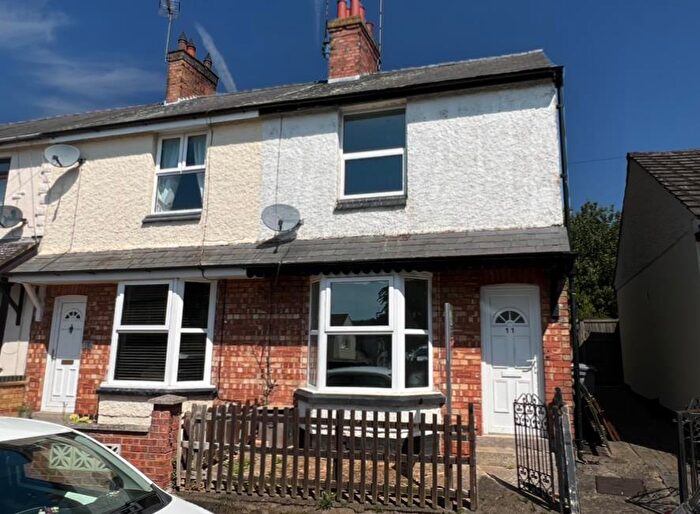 2 Bedroom End Of Terrace House To Rent In Harrington Road, Desborough, Kettering, NN14