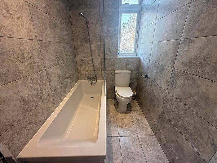 1 Bedroom Flat To Rent In Seven Sisters Road, London, N4